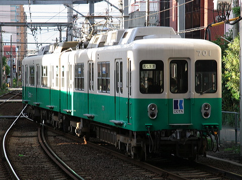 Փd  700` 701F 701 [  z`] @     