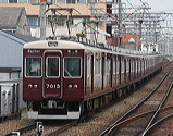 } 7000n  7013F~8R 7013 [ _uԉ~] @ \O    