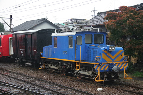 S  fL370   379 [   ] @ 쑽R    