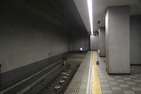 S        [   ] @ h    