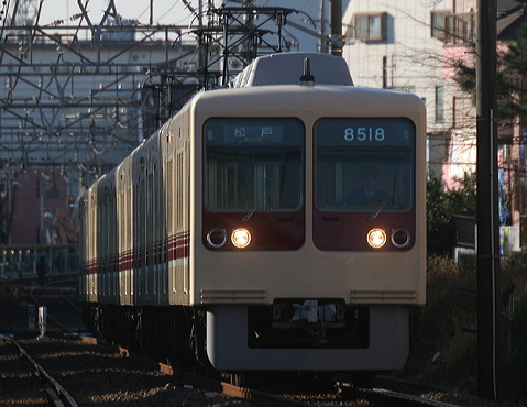 V  8000` 8518F 8518 [  ] @ Ku`kKu    