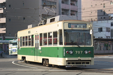 LdS  700`   707 [7n w] @ \s    