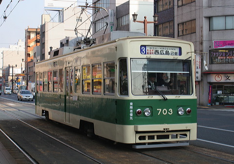 LdS  700`   703 [3n LiȔj] @ \s    