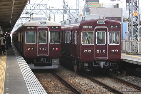 } 5100n  5102F~6R 5113 [ {k`] @ m C#7117Ƃ̕  