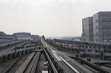 肩        [   ] @ L V  