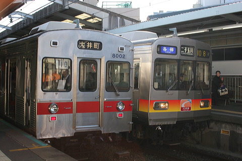 } 8000n  8001F 8002 [e 䒬] @ ˉz C#8084Ƃ̕  