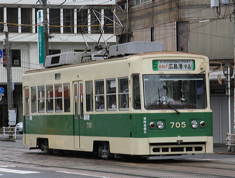 LdS  700`   705 [5n L`iFij] @ Lw`ˋ    