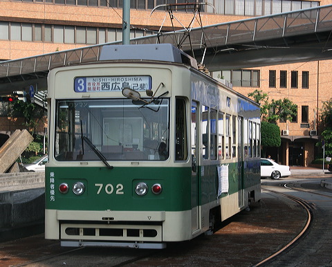 LdS  700`   702 [3n LiȔj] @ 싴    