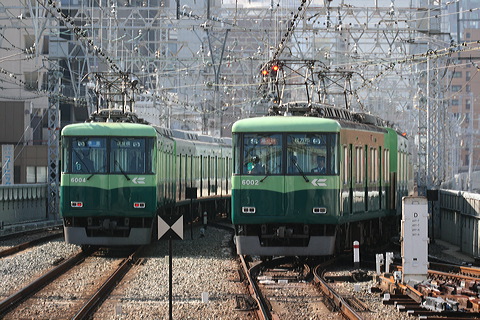  6000n  6002F 6002 [}s s] @ ] C#6004Ƃ̕  