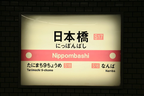 sʋ        [   ] @ {    